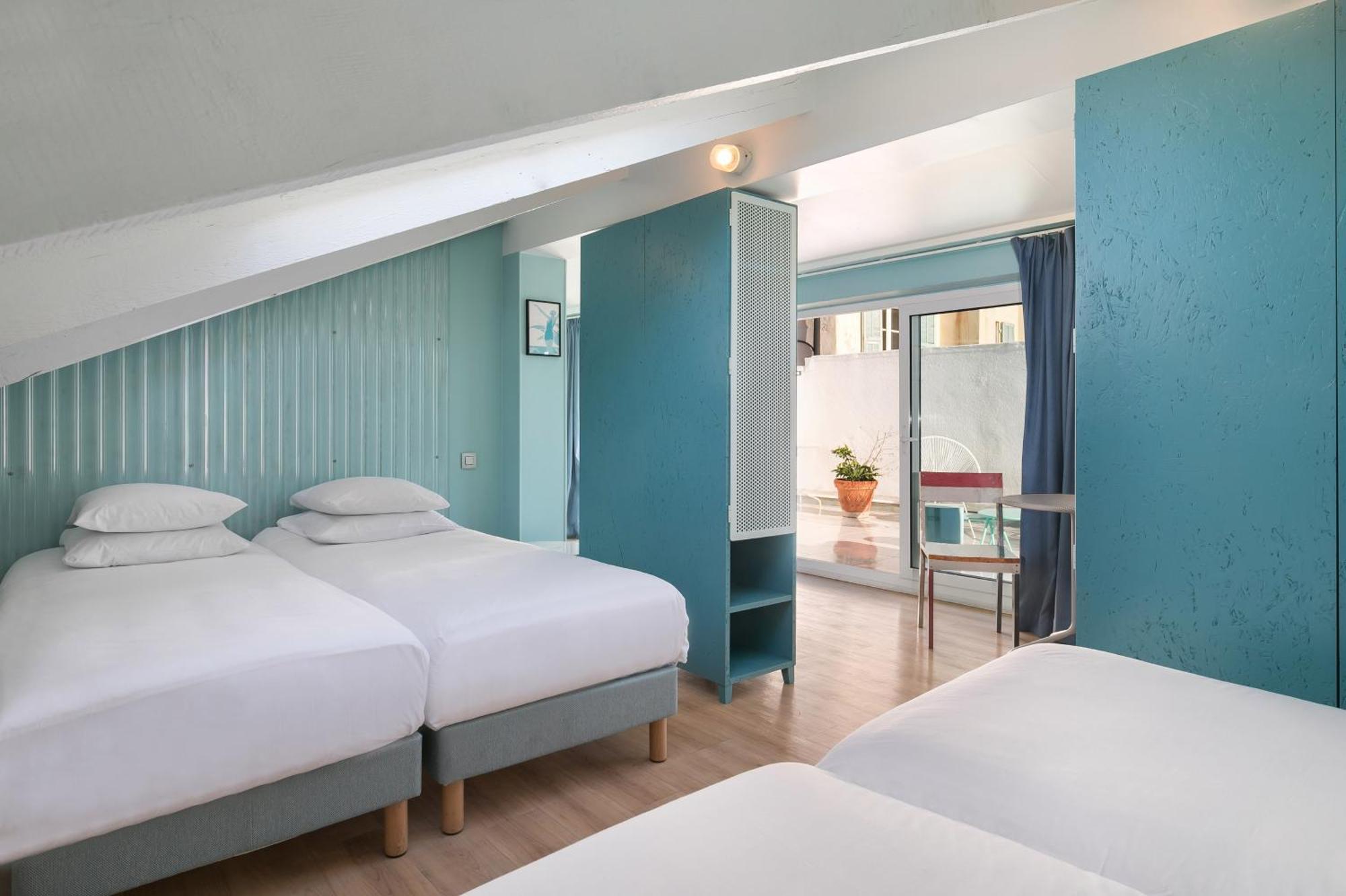 Hostel Ozz Nice Bagian luar foto